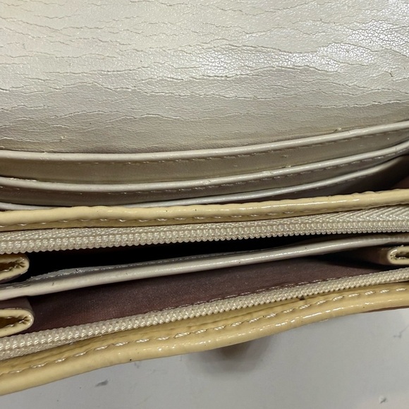 Coach Ashley Trifold Women's Snap Leather Wallet Signature Print Zipper Ivory - Picture 7 of 9